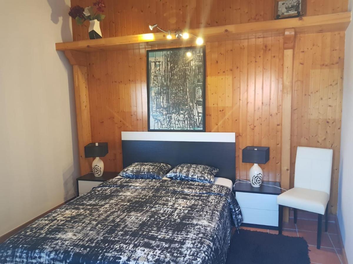 Casa Do Adro Hotel Виана до Кастело Екстериор снимка