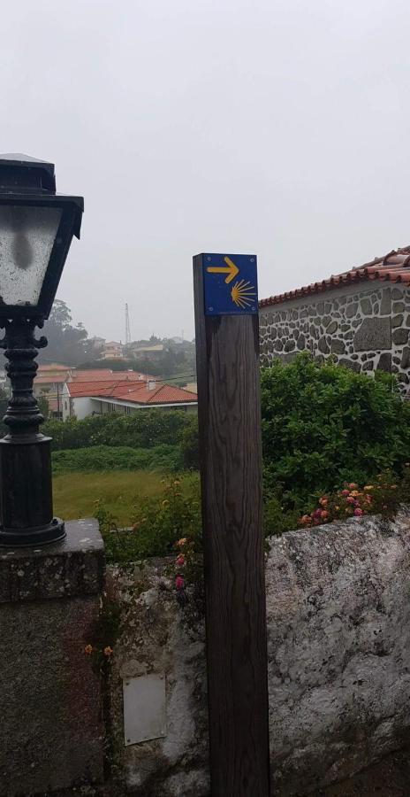 Casa Do Adro Hotel Виана до Кастело Екстериор снимка