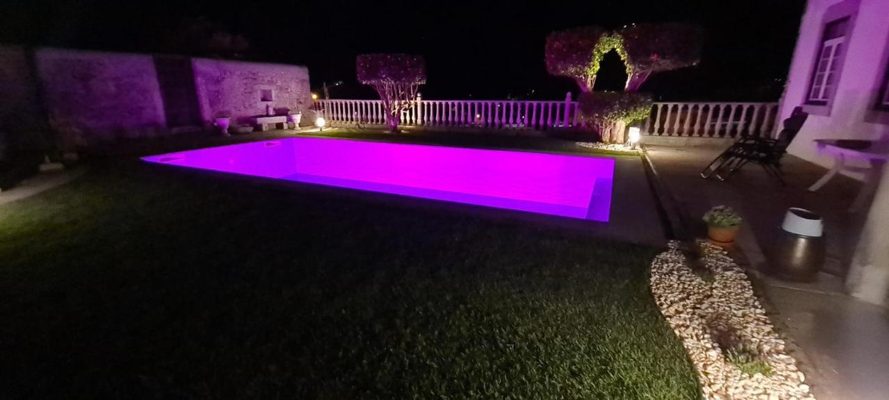 Casa Do Adro Hotel Виана до Кастело Екстериор снимка