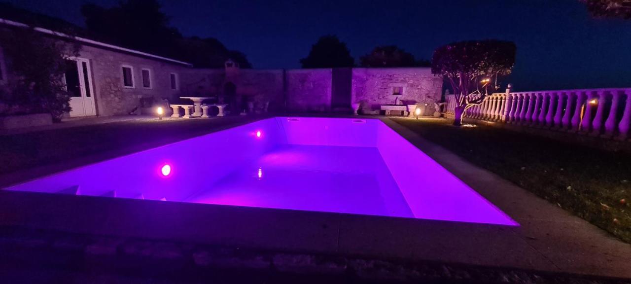 Casa Do Adro Hotel Виана до Кастело Екстериор снимка