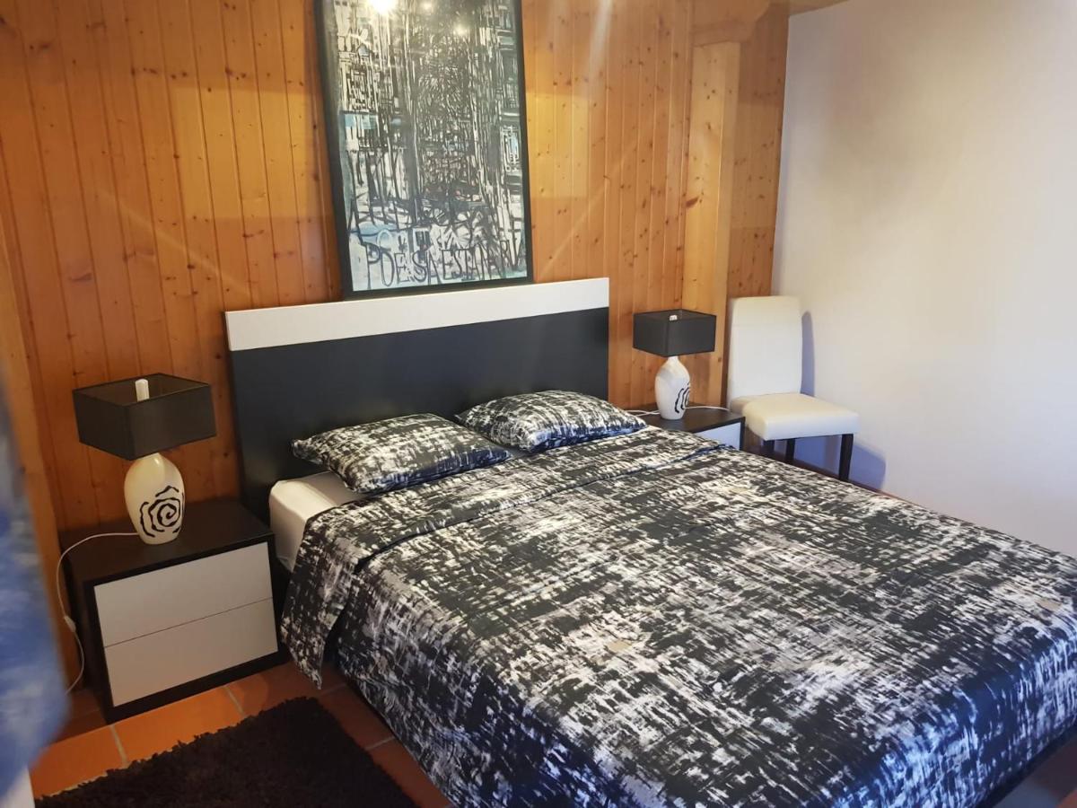 Casa Do Adro Hotel Виана до Кастело Екстериор снимка