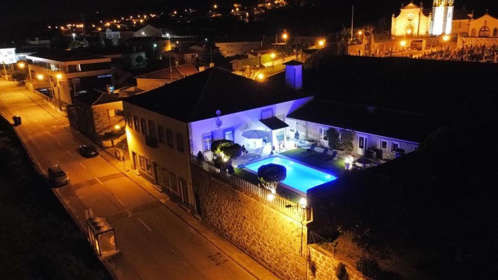 Casa Do Adro Hotel Виана до Кастело Екстериор снимка